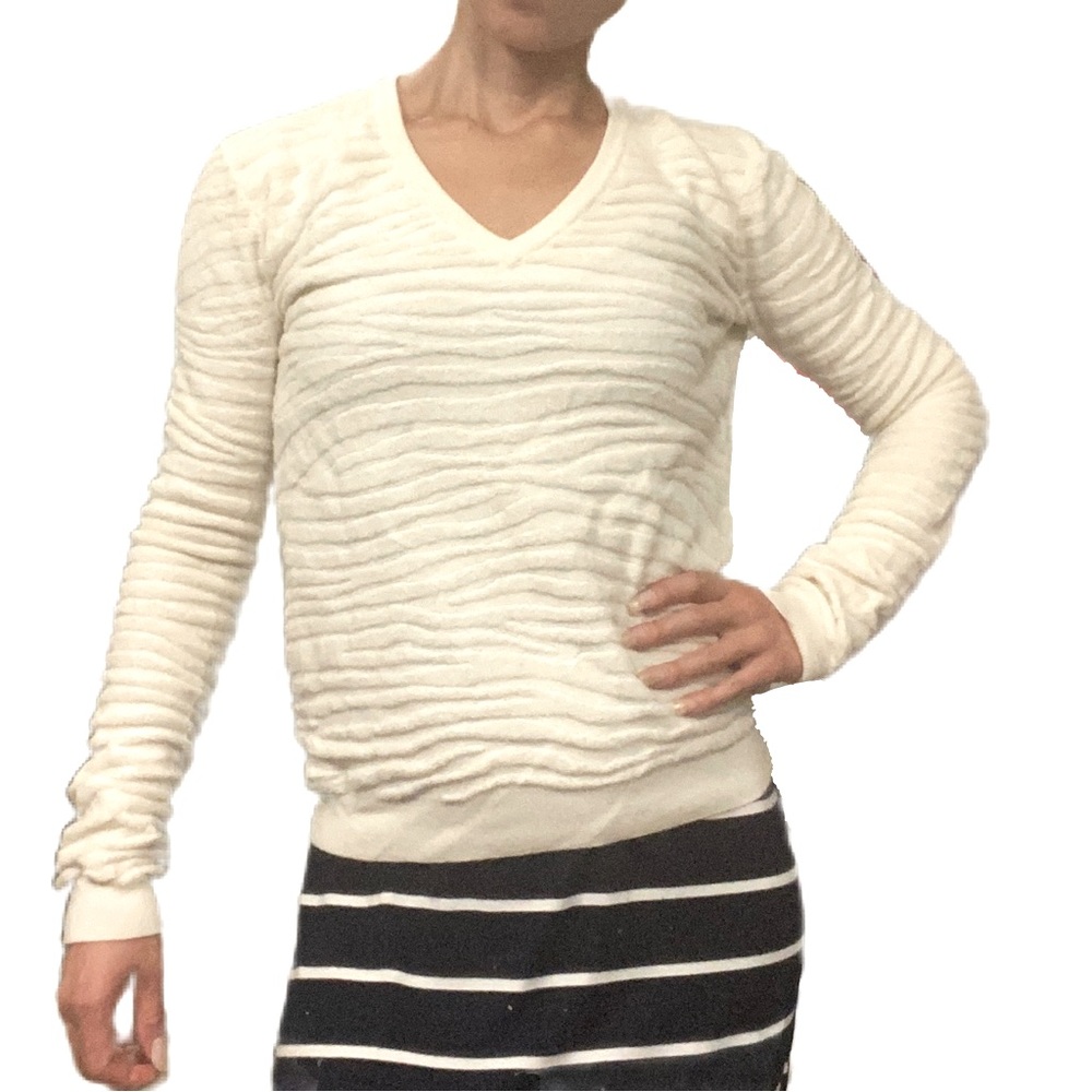 Theory Zebra Plush Pullover white sweater